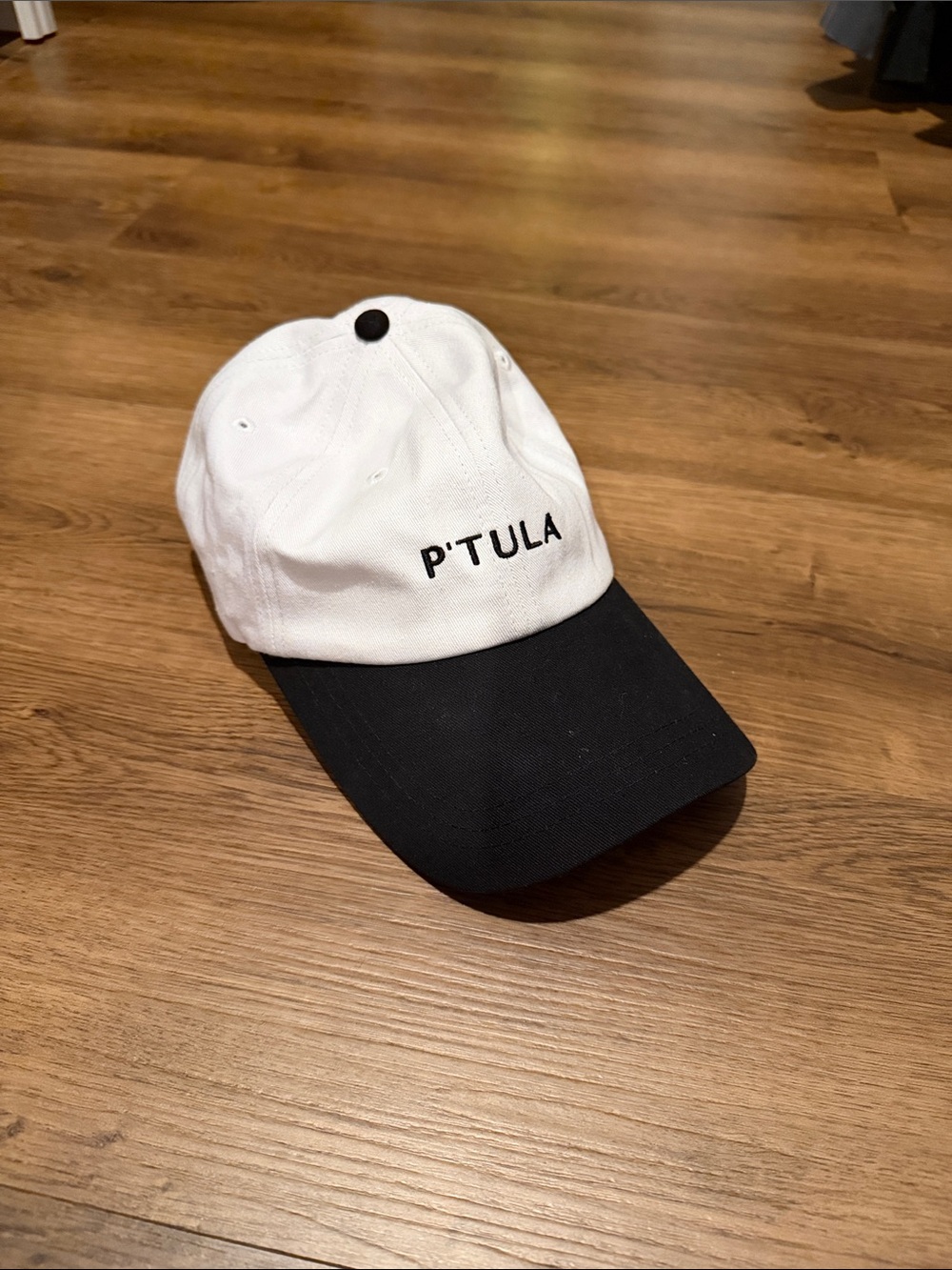 P'tula Two-Tone Black and White Baseball Cap